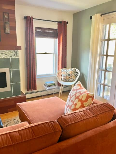 Reading nook, by the balcony windows