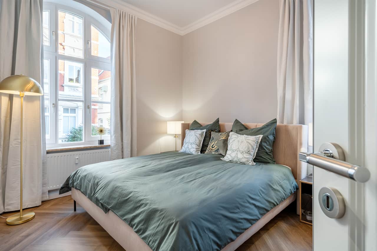 180 x 200 cm Doppelbett