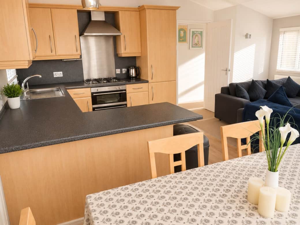 Kitchen with all appliances