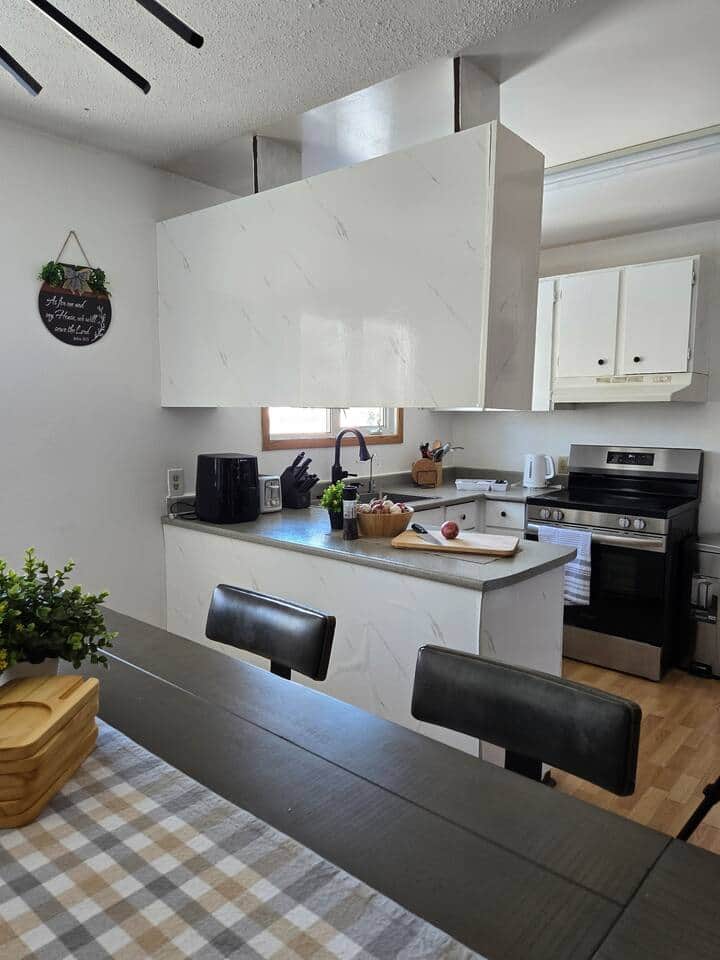 Comfortable Dining Space for 4 Guests