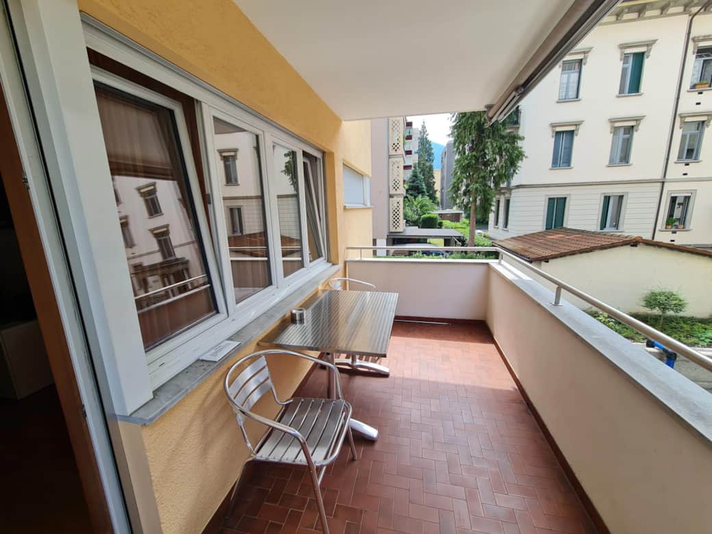 Balkon 01
