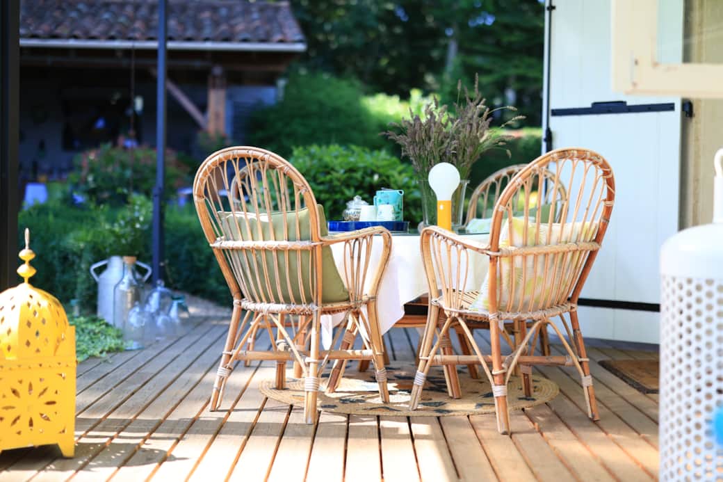 TERRASSE-BORD-JARDIN-CAMPAGNE-SIDOBRE-TARN 