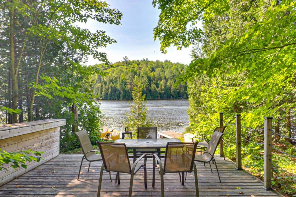 Chalet VYBE – Lac Berger | Patio Chalet VYBE – Lac Berger | Patio