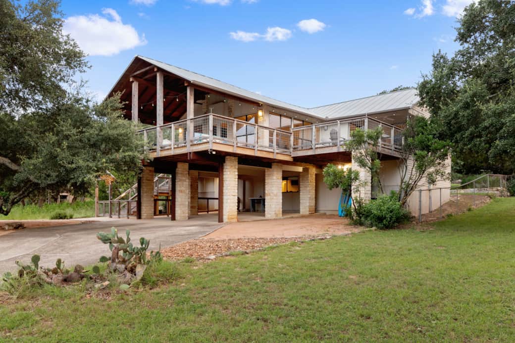 Modern House w/Rustic Touches