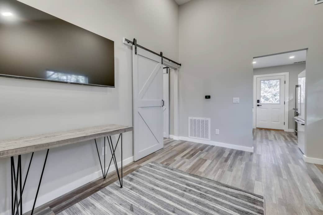 1d92f882 b717 4377 bff8 14fa7247adc4