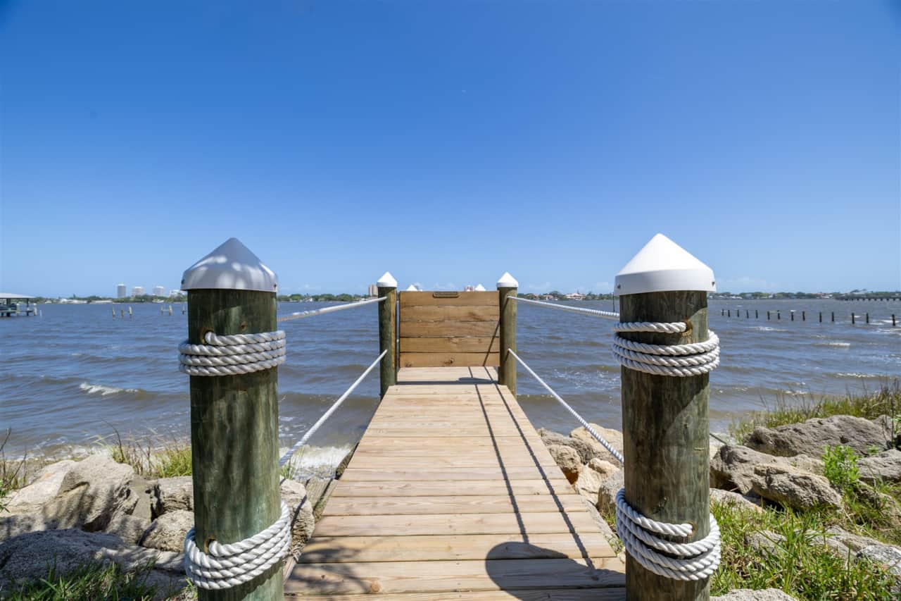Walk out Dock