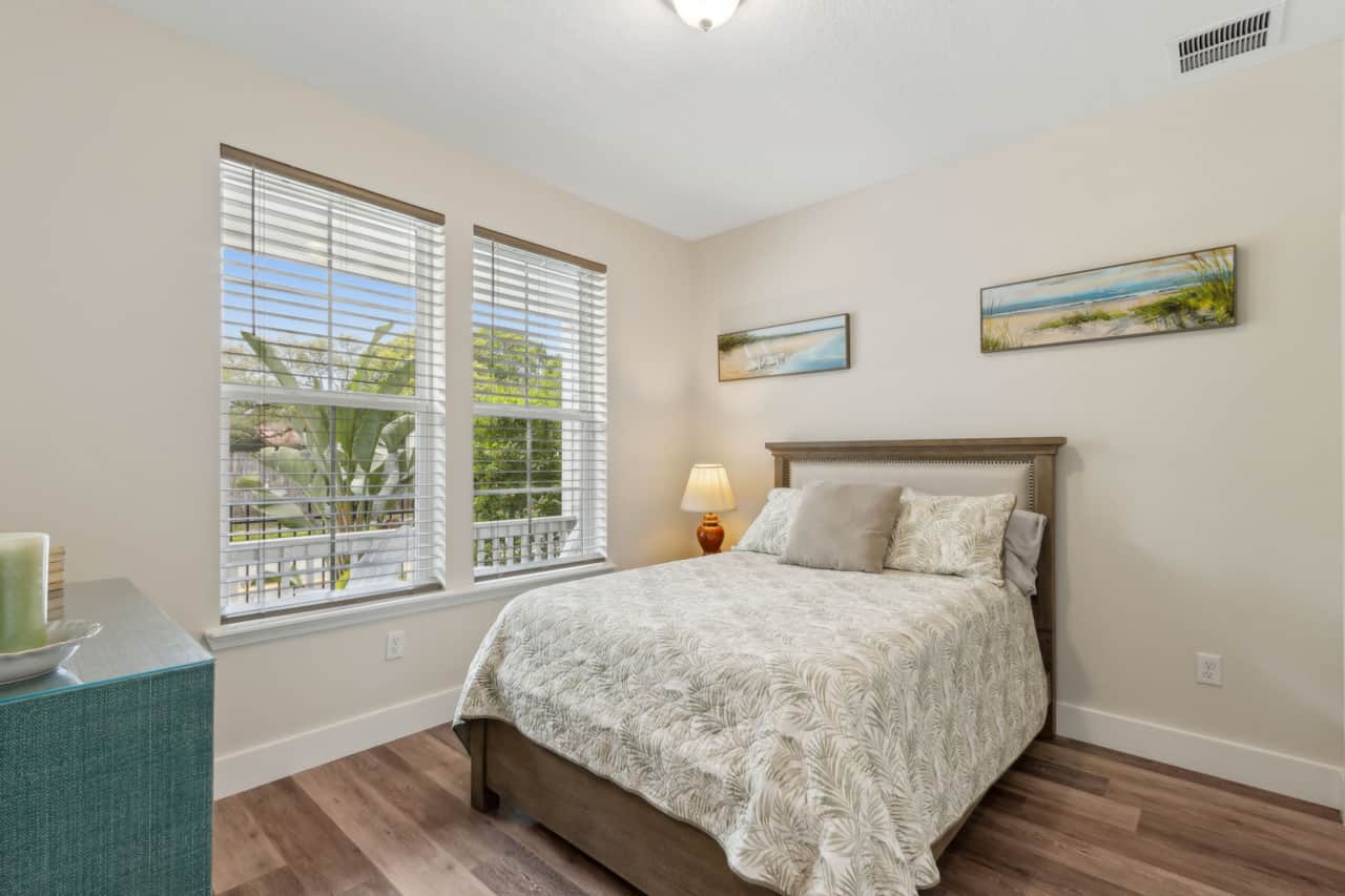 426 S 8th St - Guest Bedroom 1