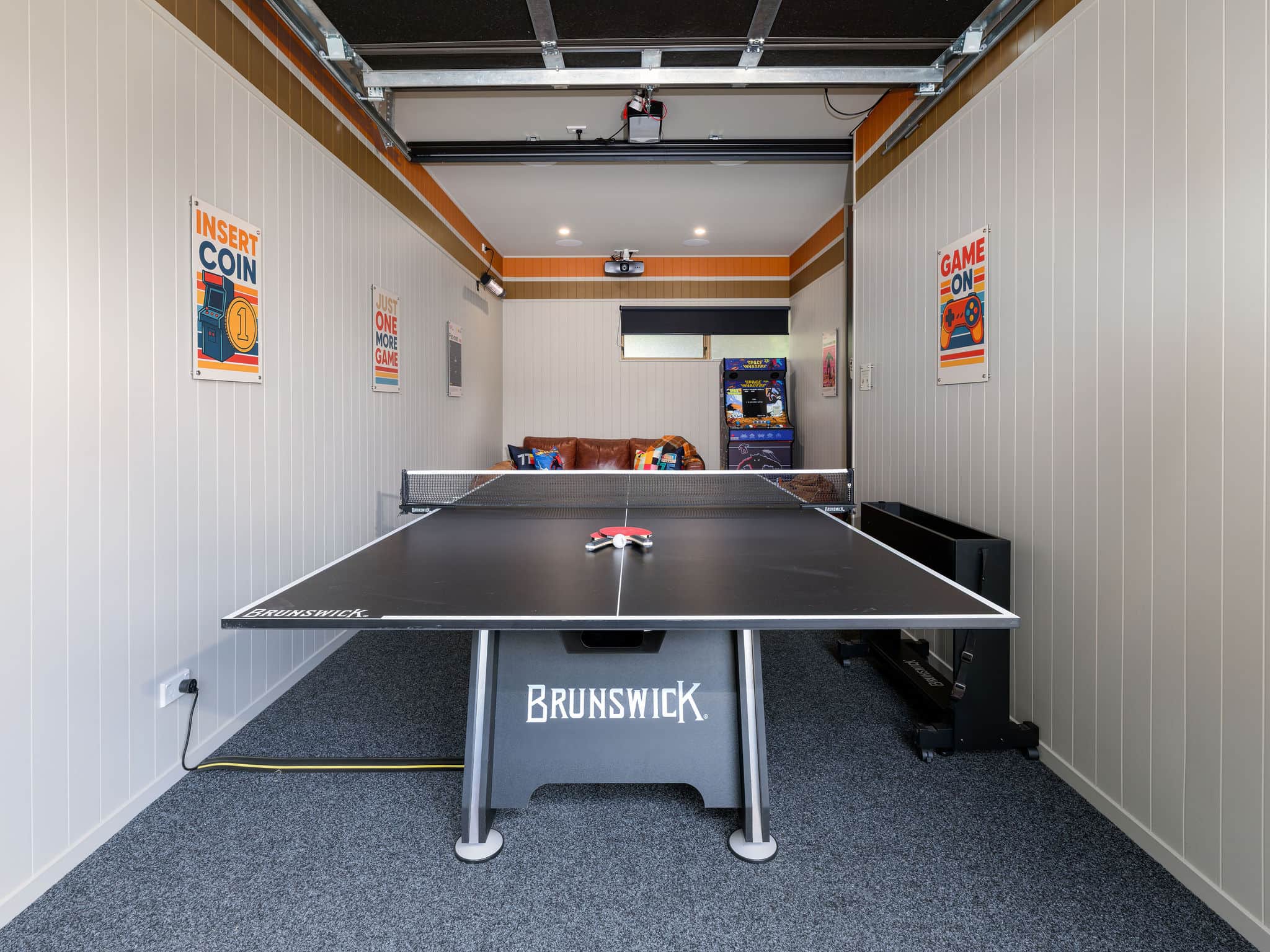 Games Room with Table Tennis