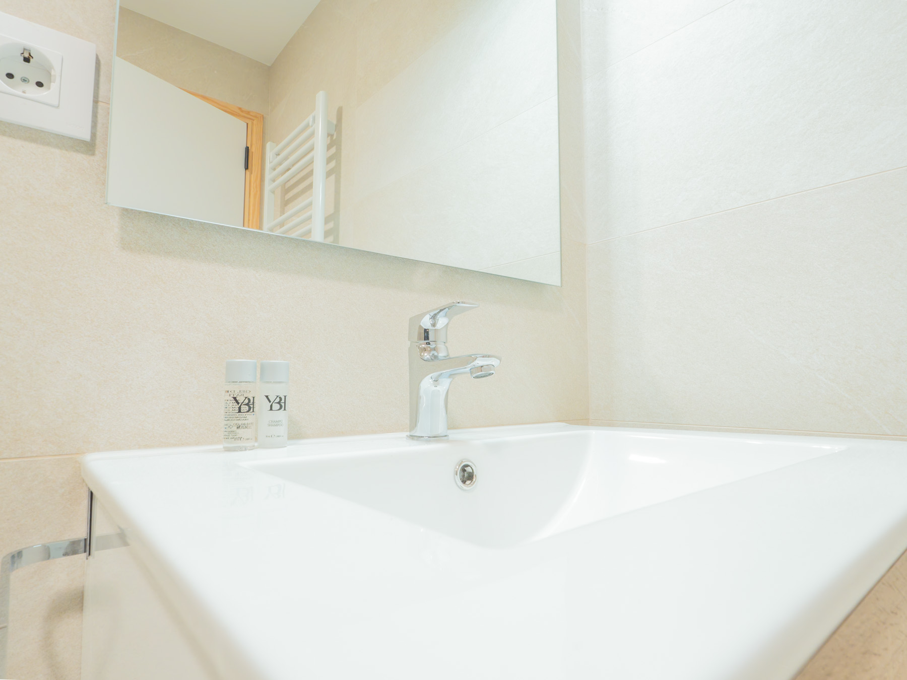 YBH Villa Lara - Apartamento 201