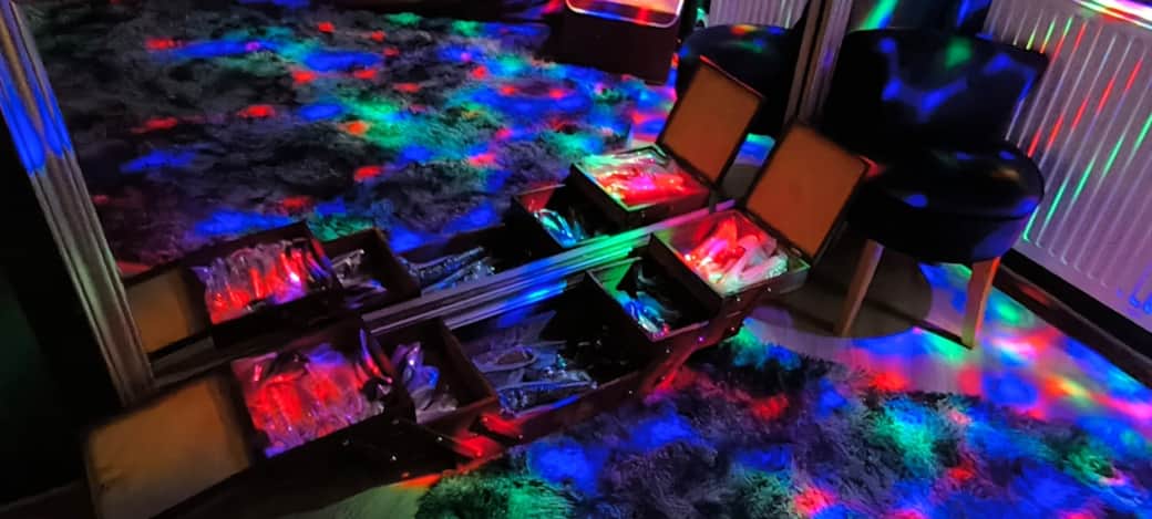 salle de jeux un véritable love-room salle de jeux un véritable love-room