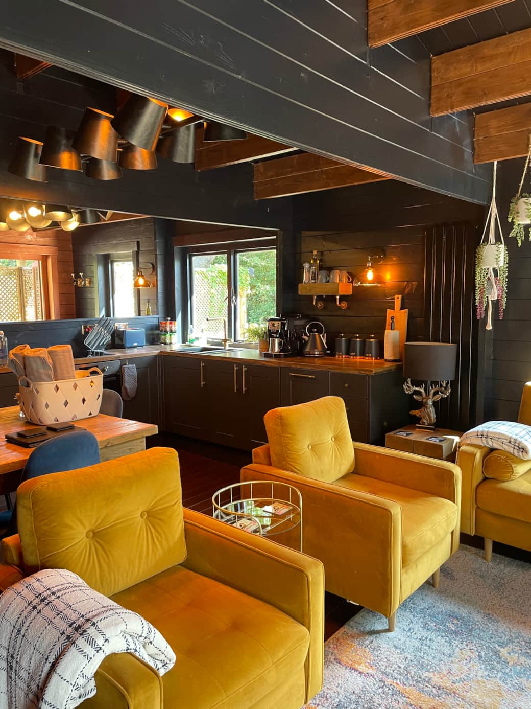Living kitchen space