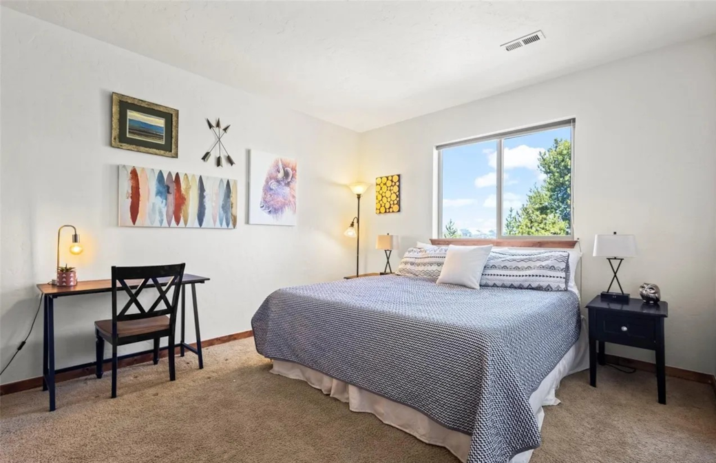 king bed downstairs