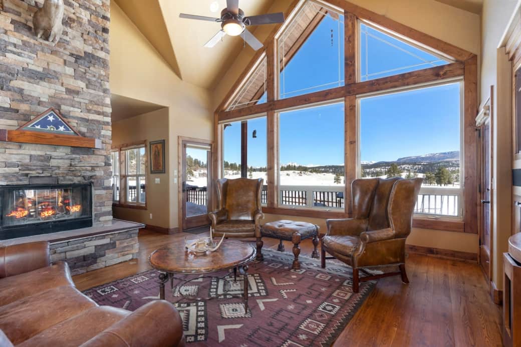 Great Room w/ 15 Foot Windows & 30 Mile Views - Let me start off by saying Morgan’s place was amazing! The view out of the living room was breathtaking. The house itself had everything we needed and was clean and comfortable." - Marcus (Feb 2025) Great Room w/ 15 Foot Windows & 30 Mile Views - Let me start off by saying Morgan’s place was amazing! The view out of the living room was breathtaking. The house itself had everything we needed and was clean and comfortable." - Marcus (Feb 2025)