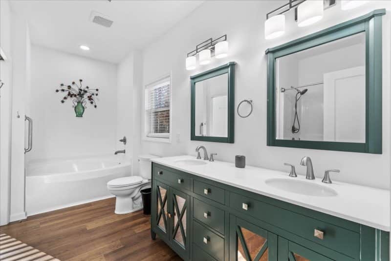 Owners Bathroom