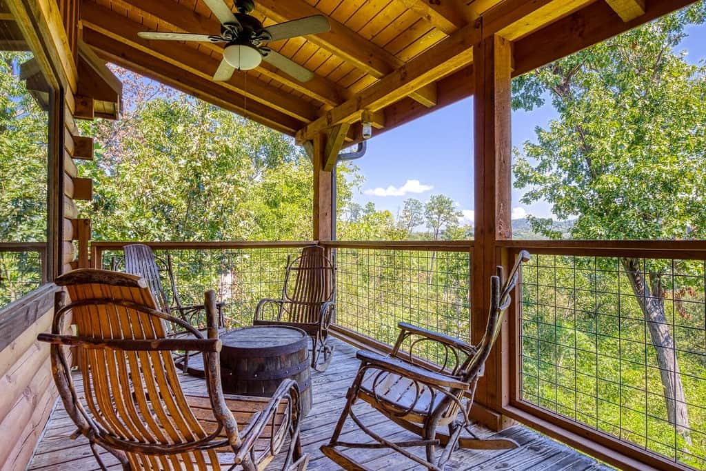 Log cabin with a mountain view! Log cabin with a mountain view!