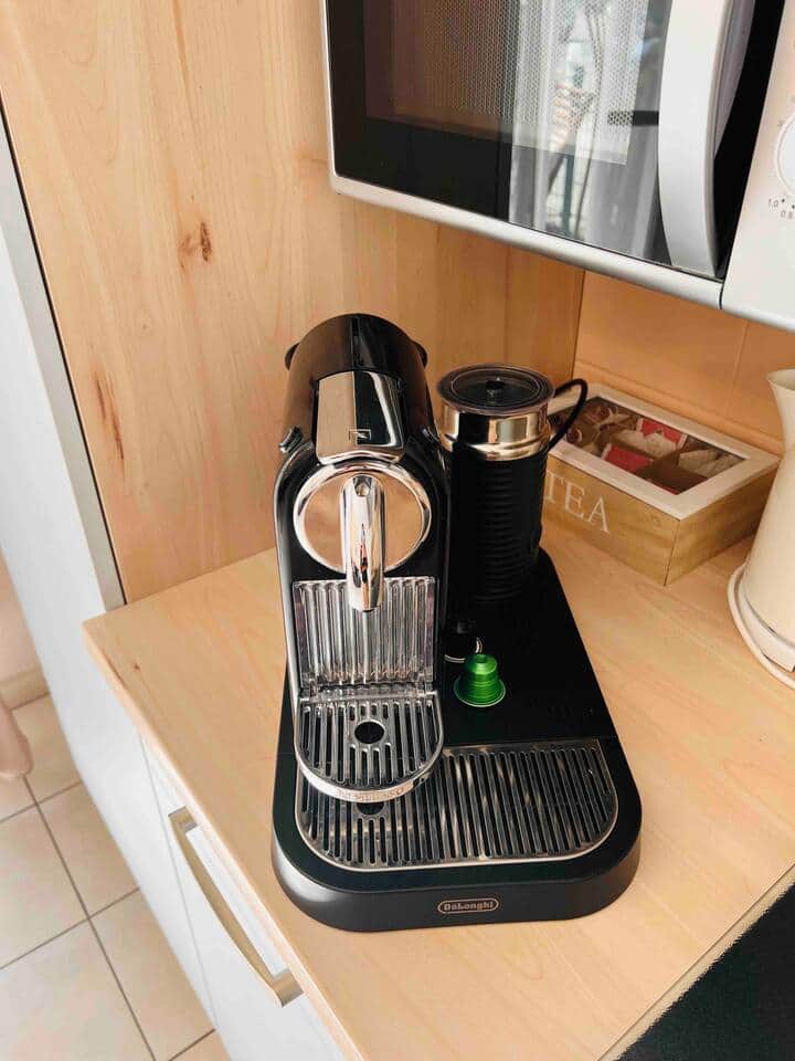 Nespresso Kaffeemaschine mit Milch Aufschäumer