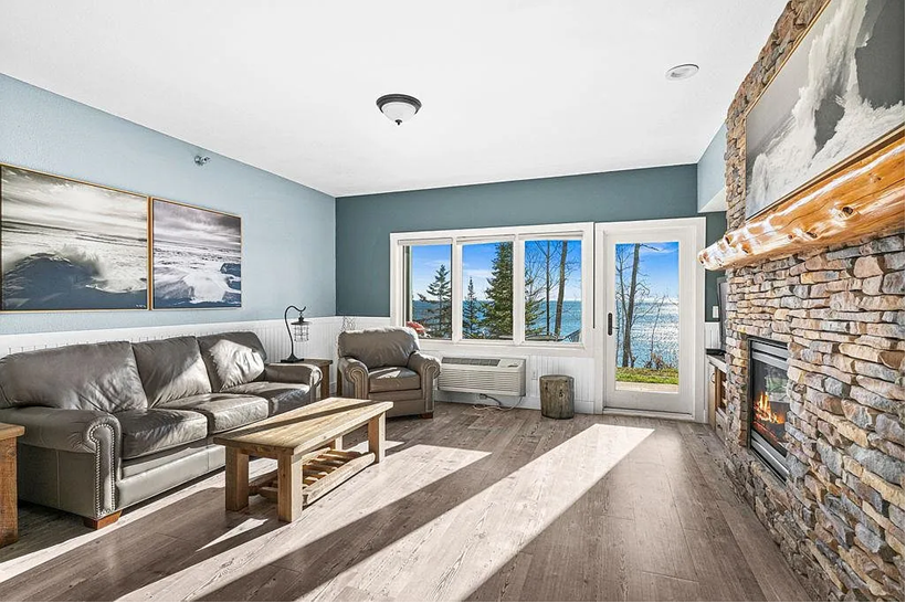 Panoramic Lake‑Superior views from the cozy living space Panoramic Lake‑Superior views from the cozy living space