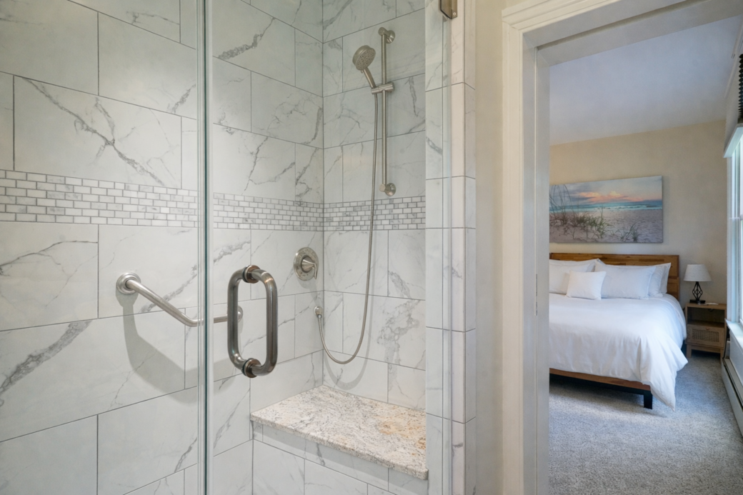 Beachcomber suite luxury bathroom