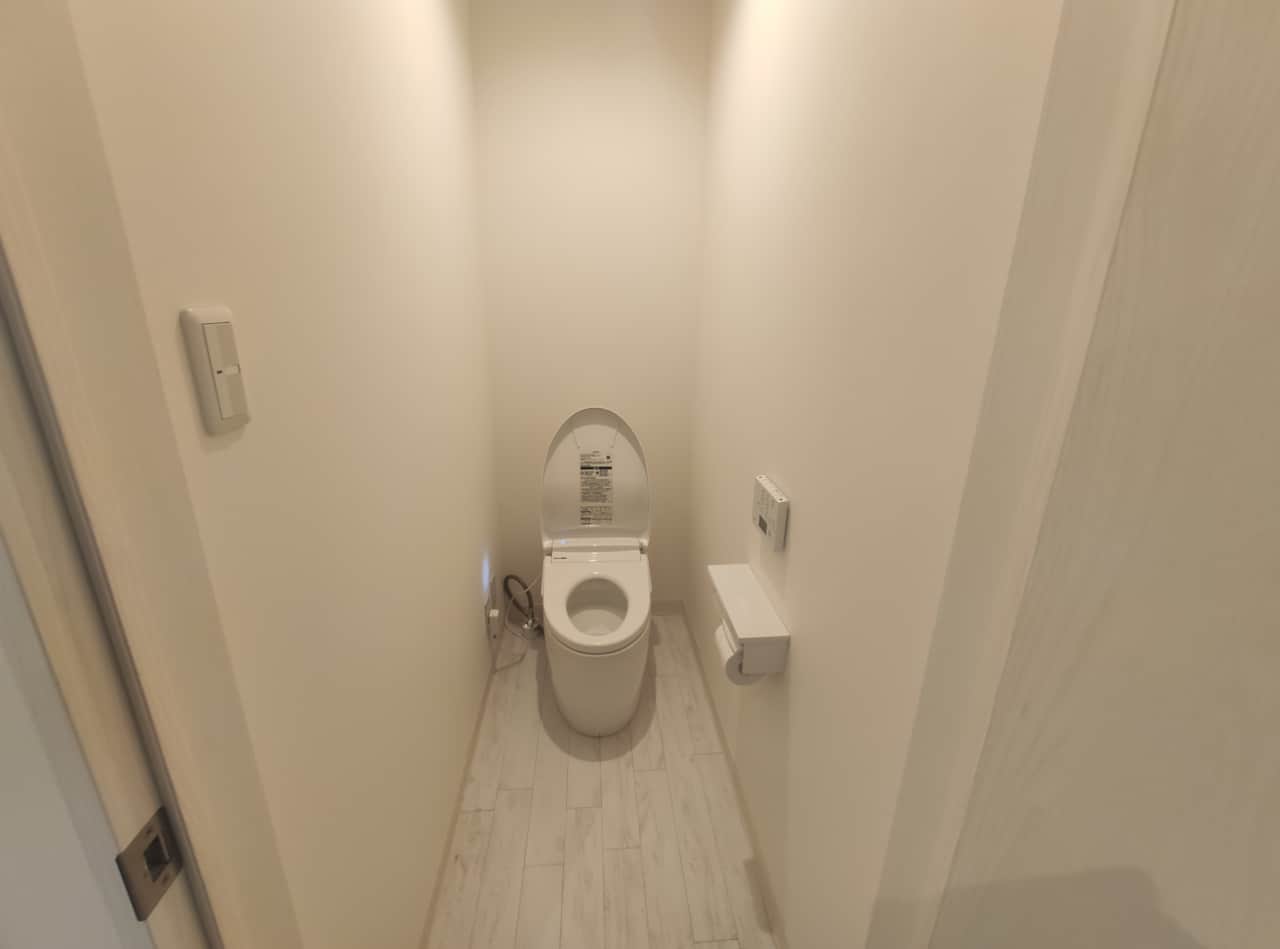 Toilet