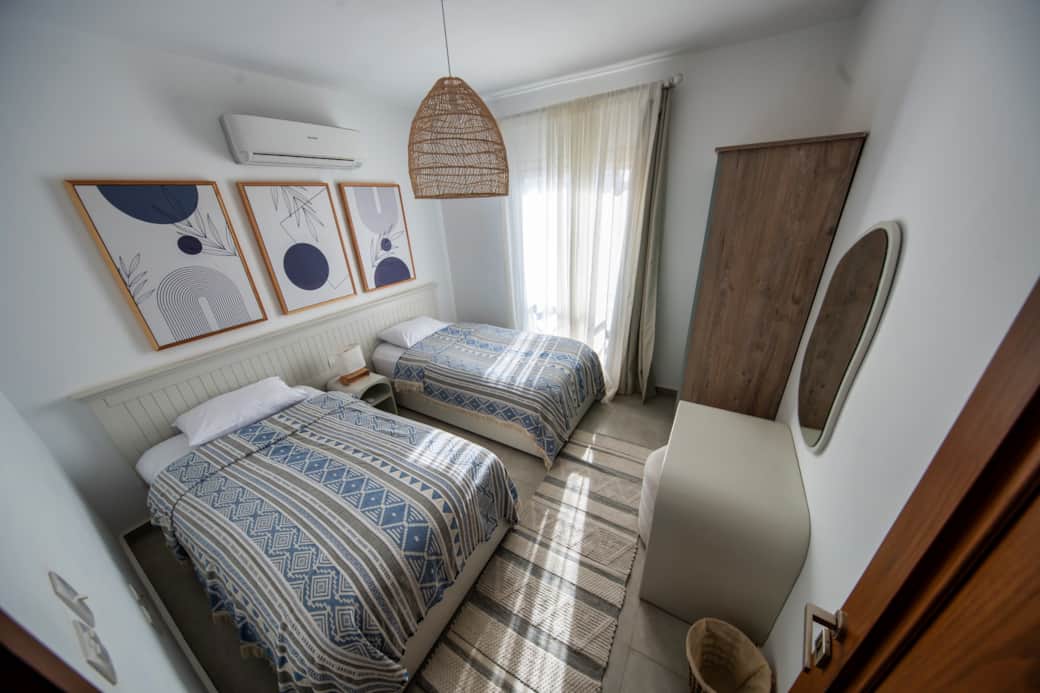 2 bedrooms - greek1