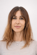 Floriana Panvini Rosati, CEO von RENTAL12 — formelles Profilporträt.