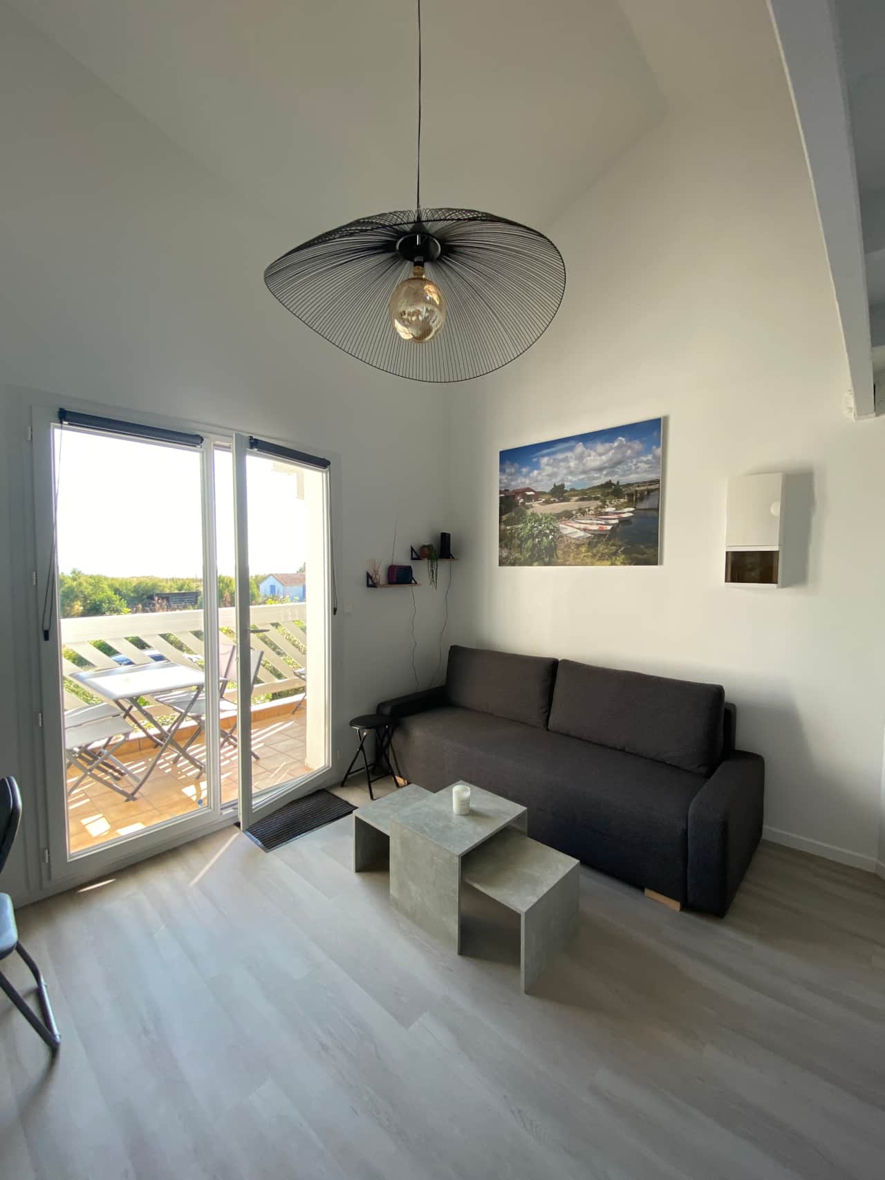 Bright living room with direct access to the balcony and ocean Les salines 28 salon balcon vue ocean