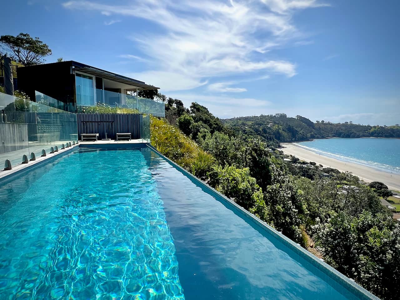 PENTHOUSE STUDIO POOL