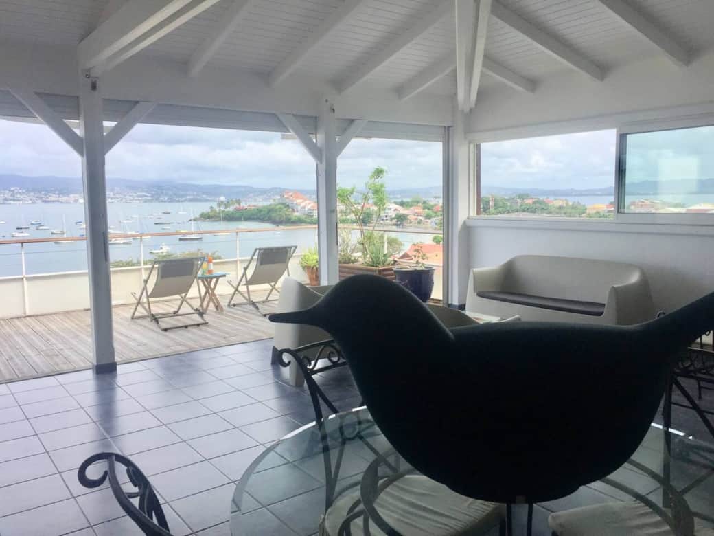 65b8b71a e1f3 4c10 82c0 01f25237361b