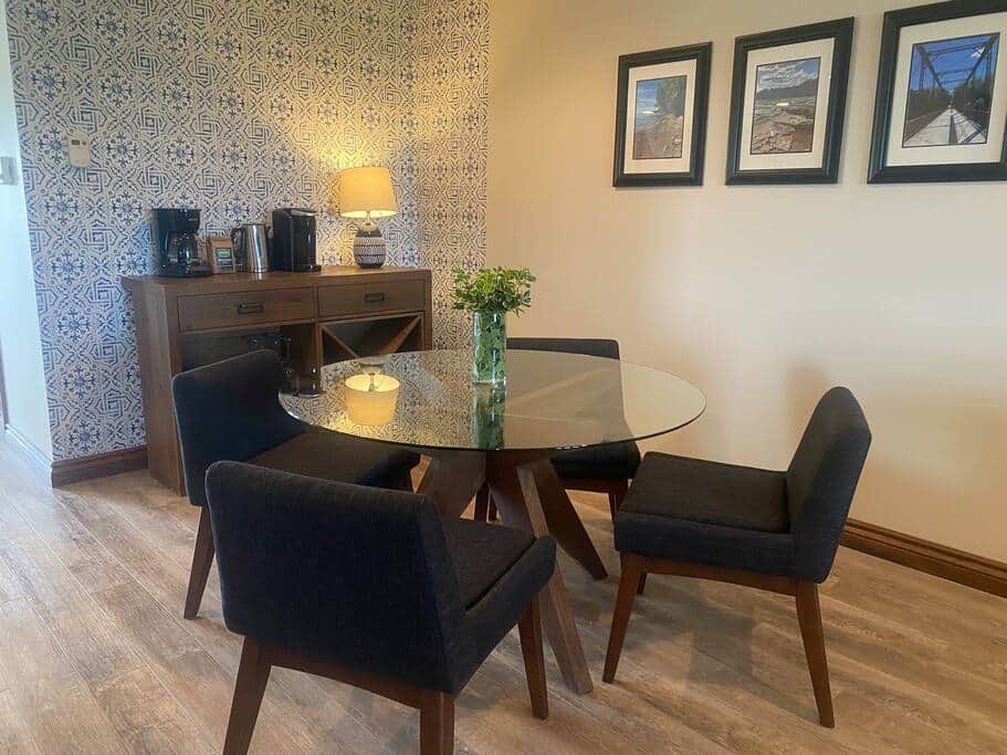 Coffee Bar/table