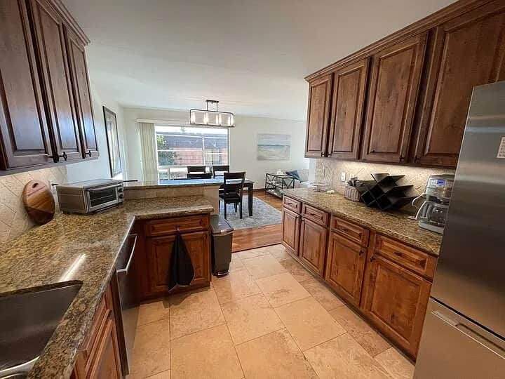 Fully Equipped Kitchen for max convenience