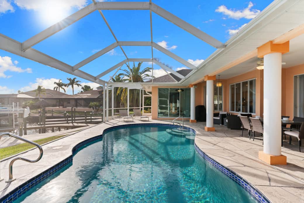 Seaside Villa Day Dream