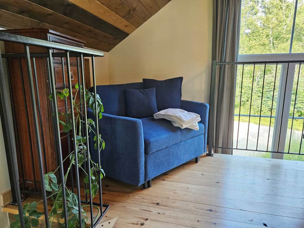Chambre 1 -mezzanine (divan-lit simple)