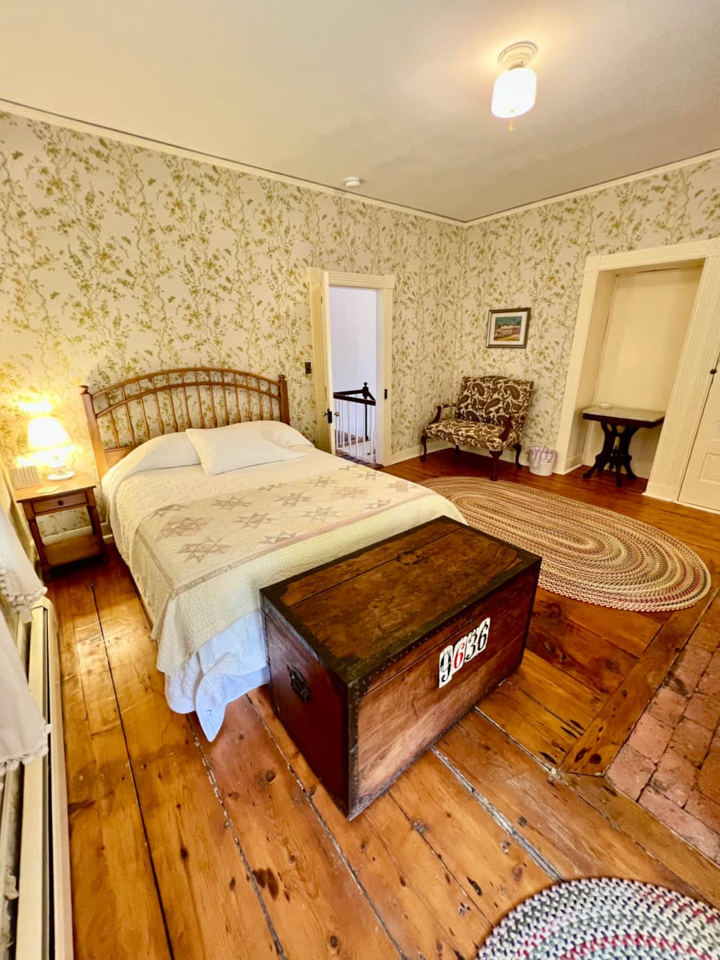 Queen Bed