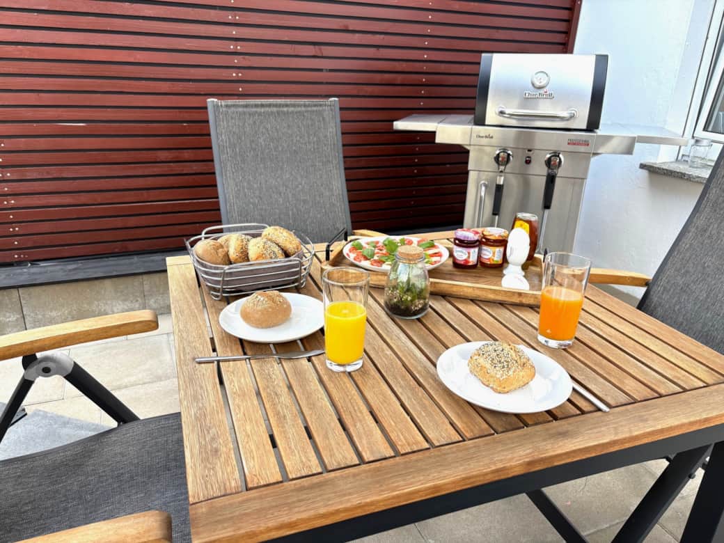 Terrasse Frühstuecksmoeglichkeit