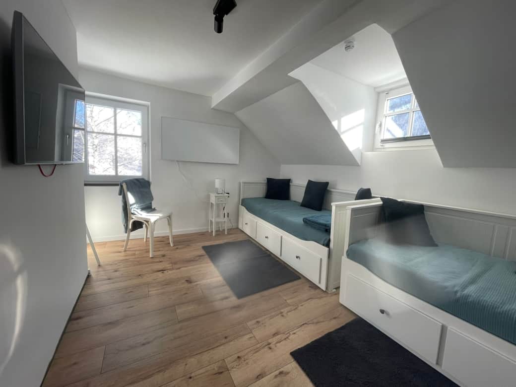 Children's and teenagers' rooms