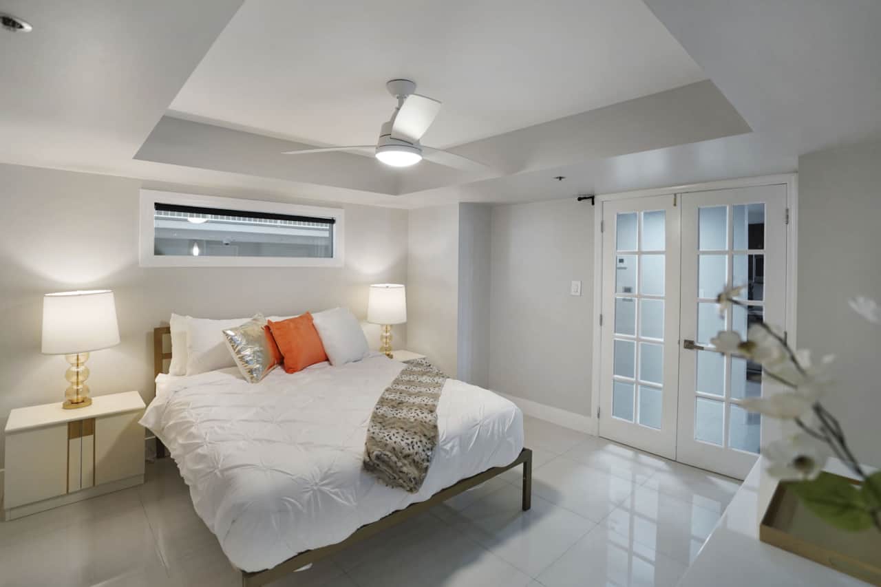 Arm Candy! (3 bedroom codno)