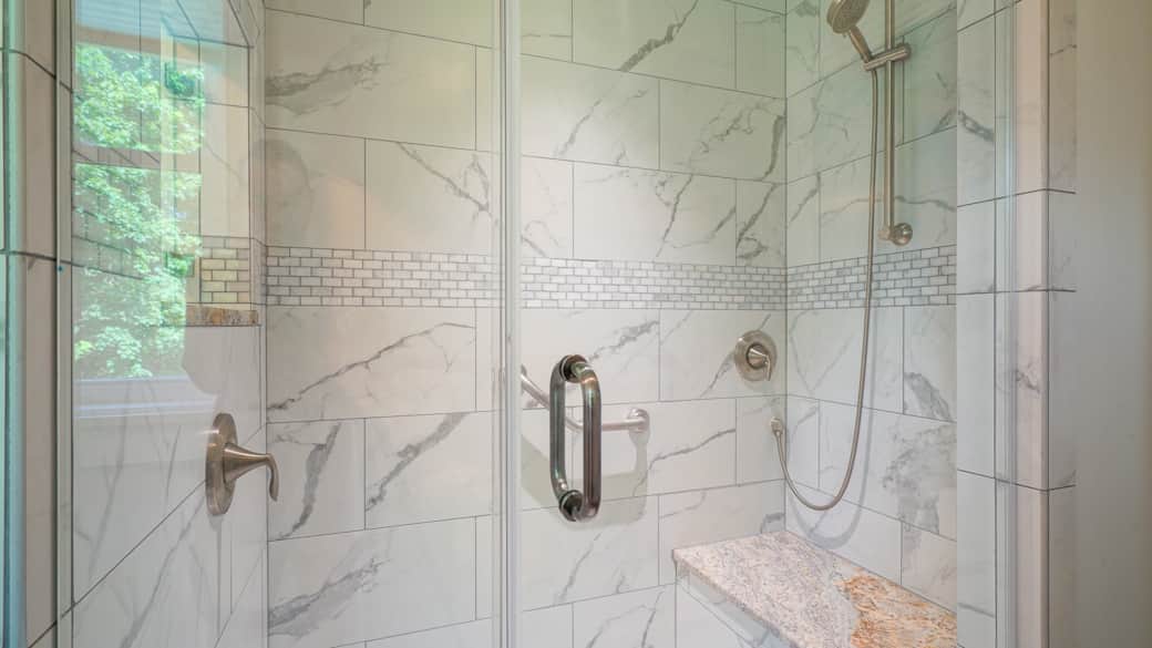 Beachcomber bathroom