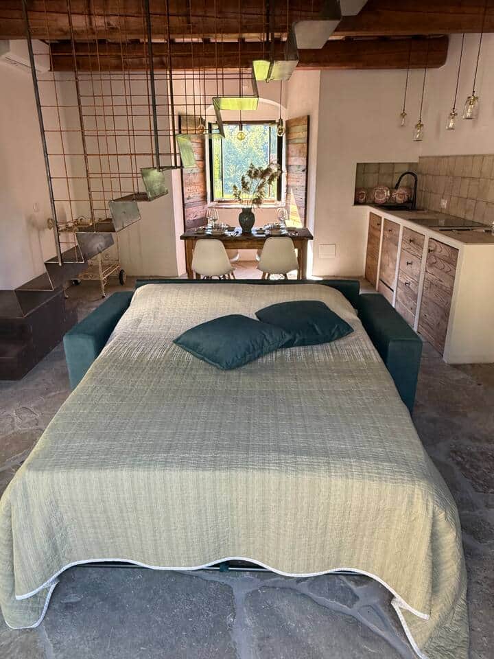 Il divano letto aperto Il divano letto aperto