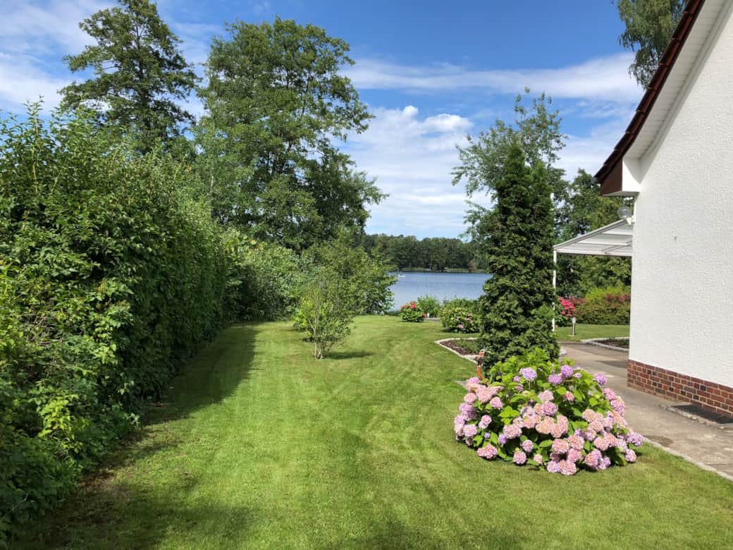 Großer Garten rund um das Haus Großer Garten rund um das Haus