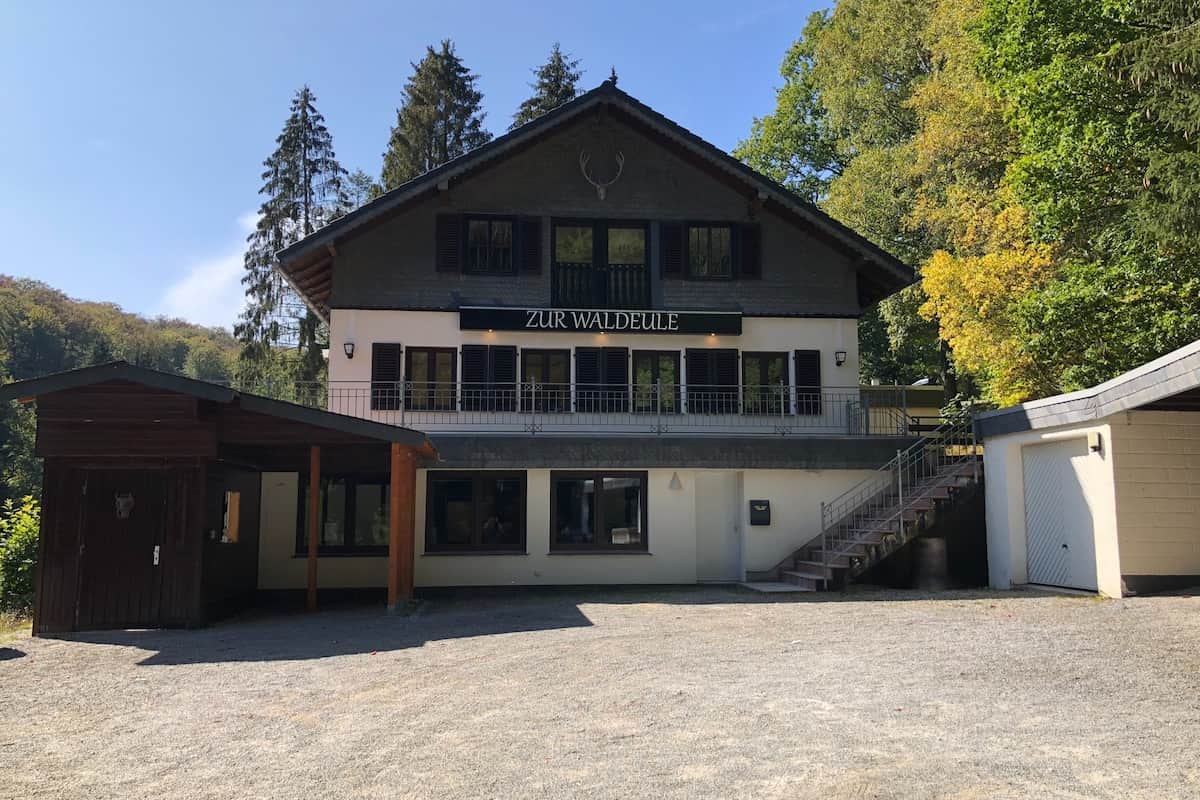 Sommerlicher Tag am Ferienhaus Zur Waldeule