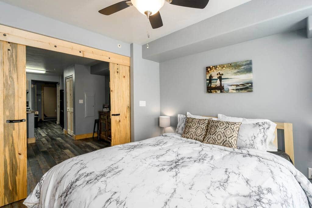 Steamboat Dream Vacation - First Tracks Studio - Free Gondola to Steamboat Ski Resort 