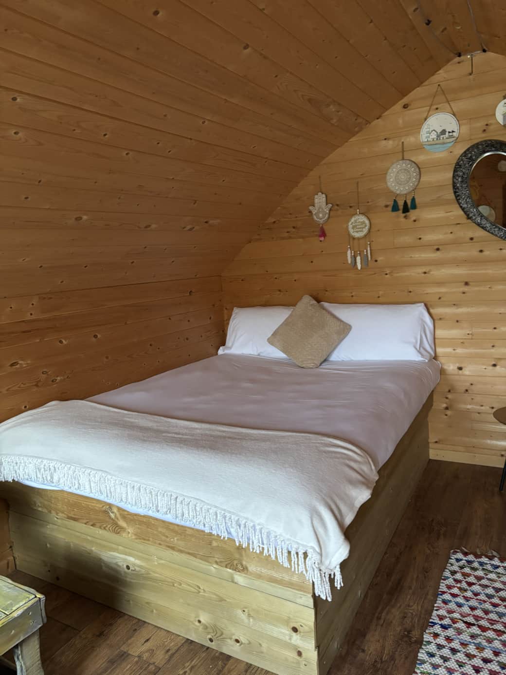 Pod King size bed Pod King size bed