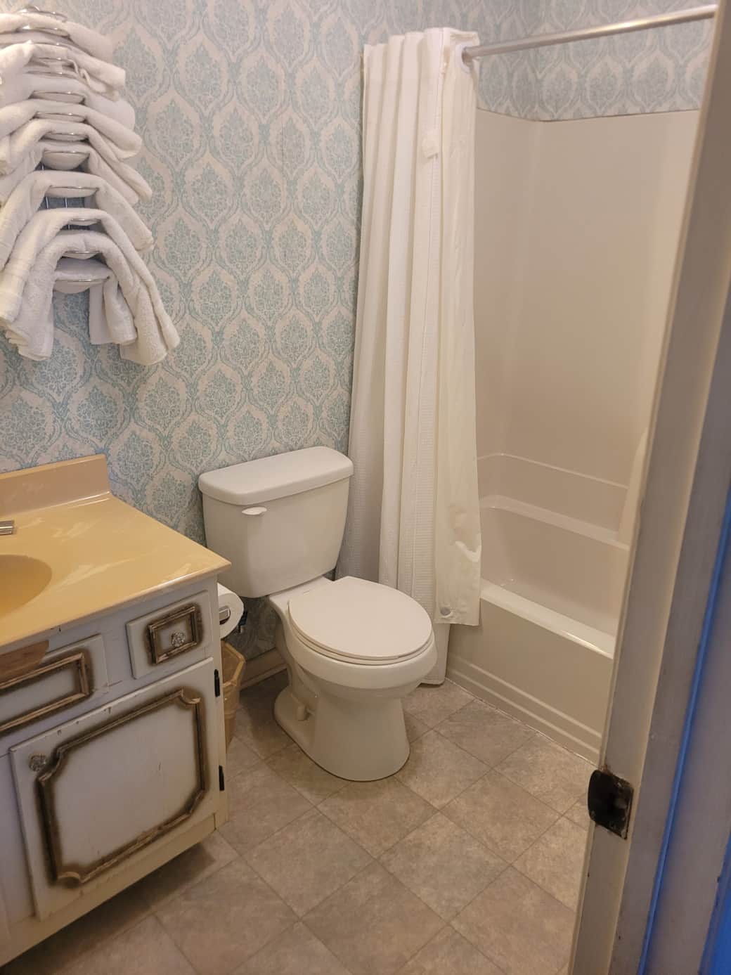 Bathroom Bathroom