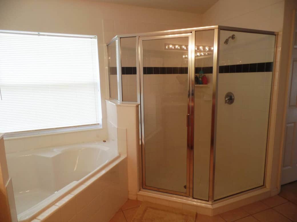 Master en-suite
