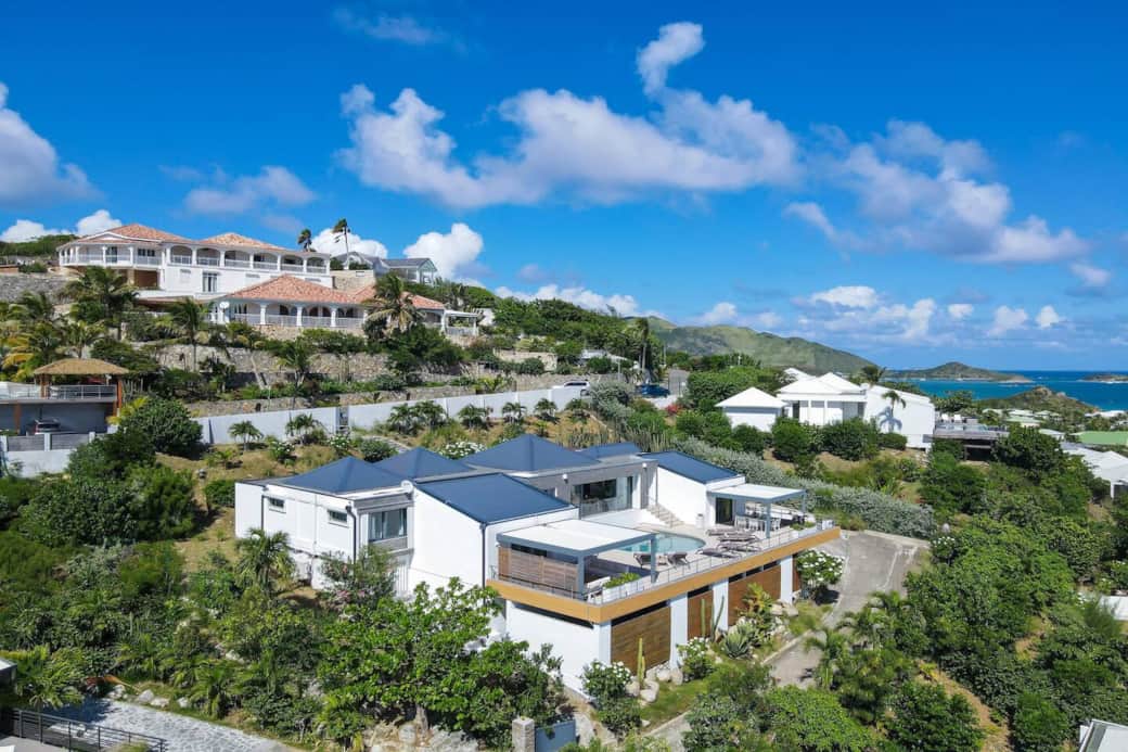 View of the Villa Grenouille