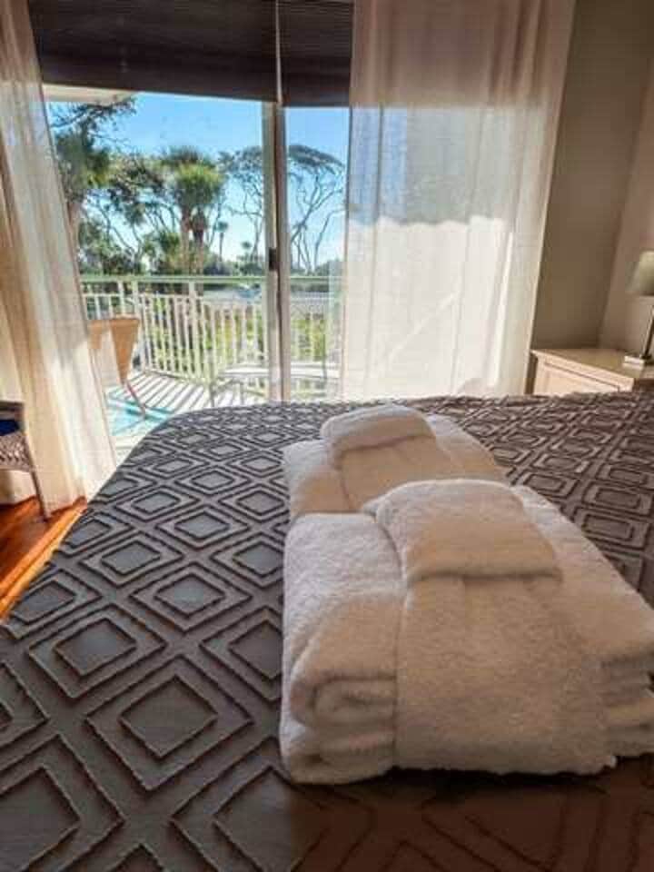 Master Bedroom with balcony access