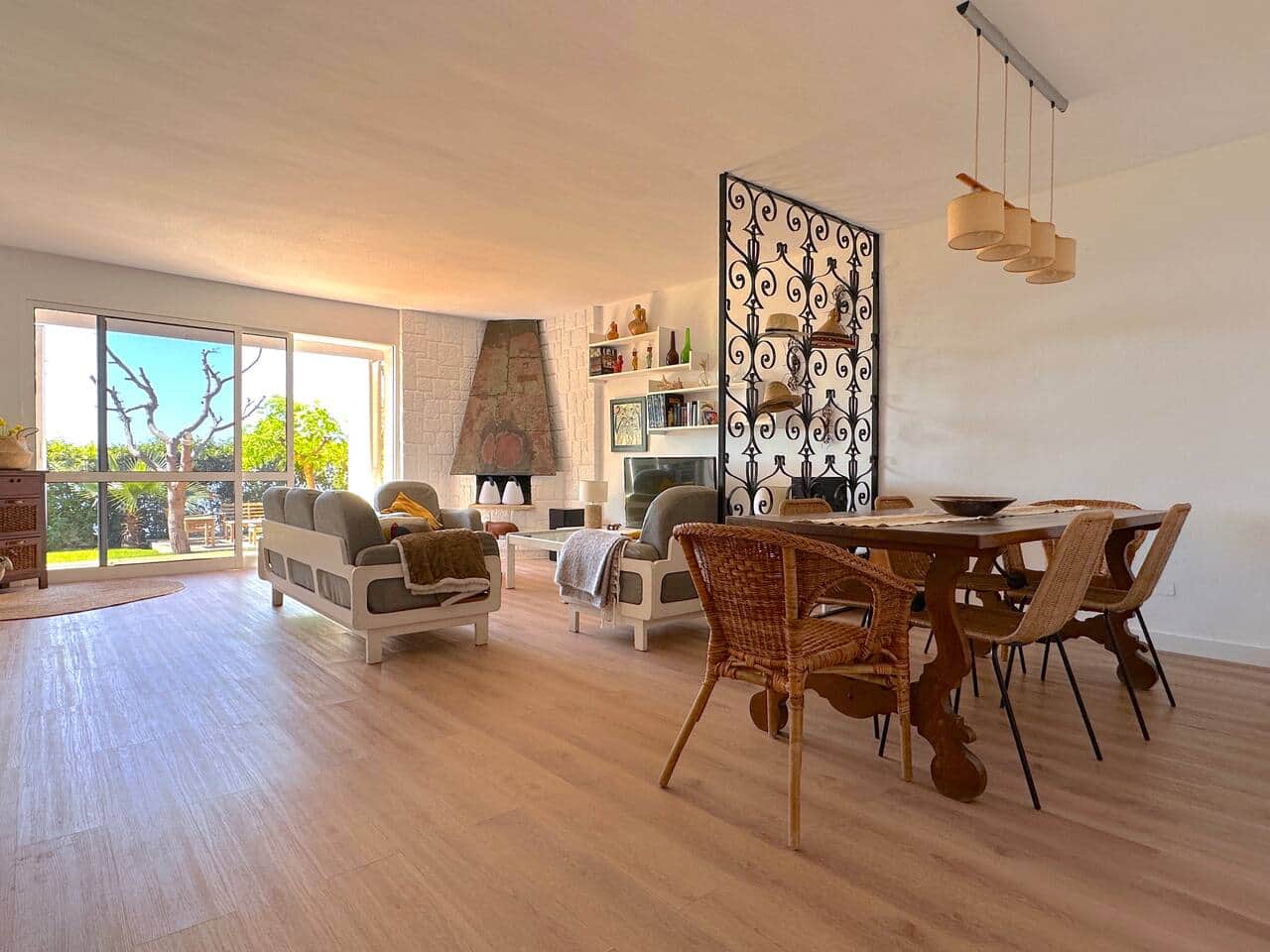 VILLA ALBORAN Beachfront House Rincón de la Victoria Málaga HOMINGBOOK