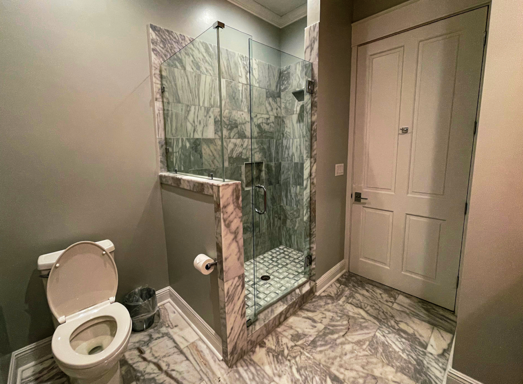 King Suite Bathroom