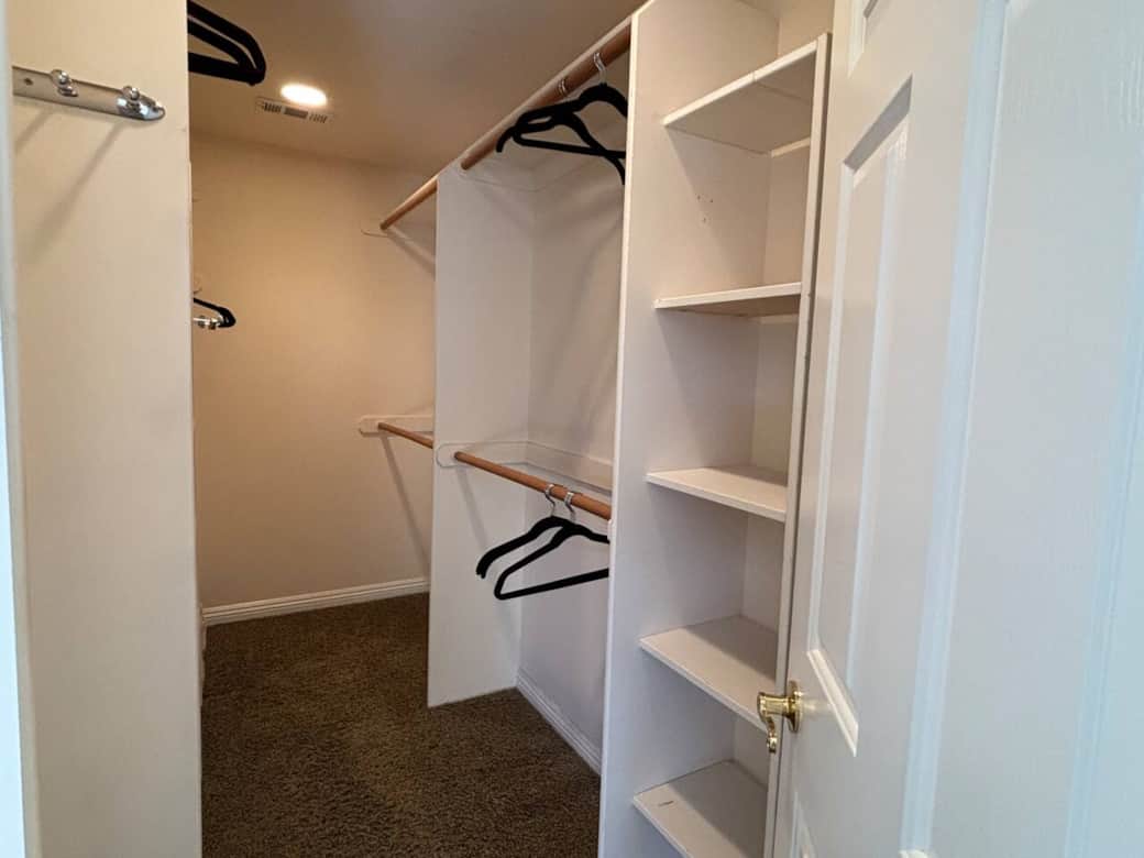 Walk in closet