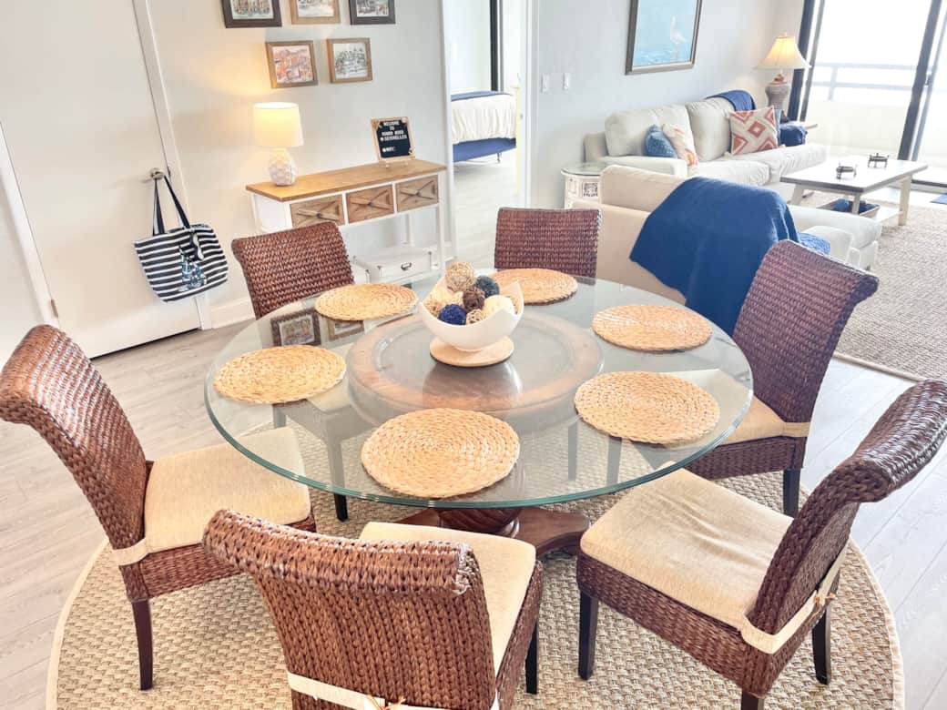 Dining table for 6 Dining table for 6